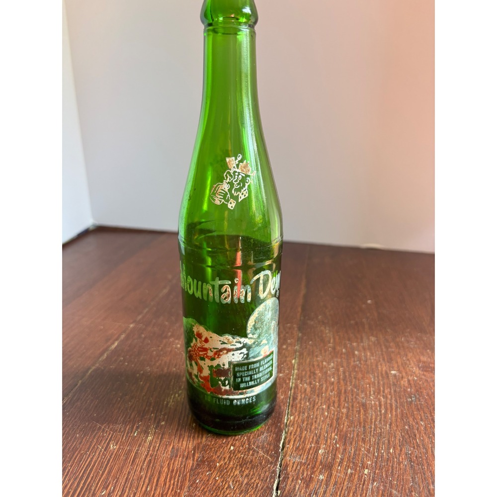 Vintage Mountain Dew Green Glass Bottle 10oz Hillbilly It'll Tickle Yore Innards